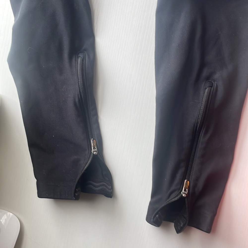 Nike - women’s size medium leggings - Picture 5 of 6